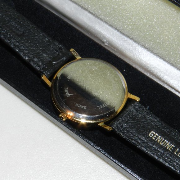 Warner Brothers LOONEY TUNES Watch 1992 / Sylvester /Daffy /Pepe/Marvin - Picture 10 of 13